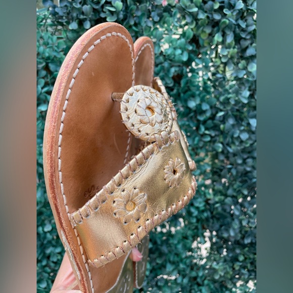 Jack Rogers Women's Gold Sandals Size 6 - Picture 4 of 10